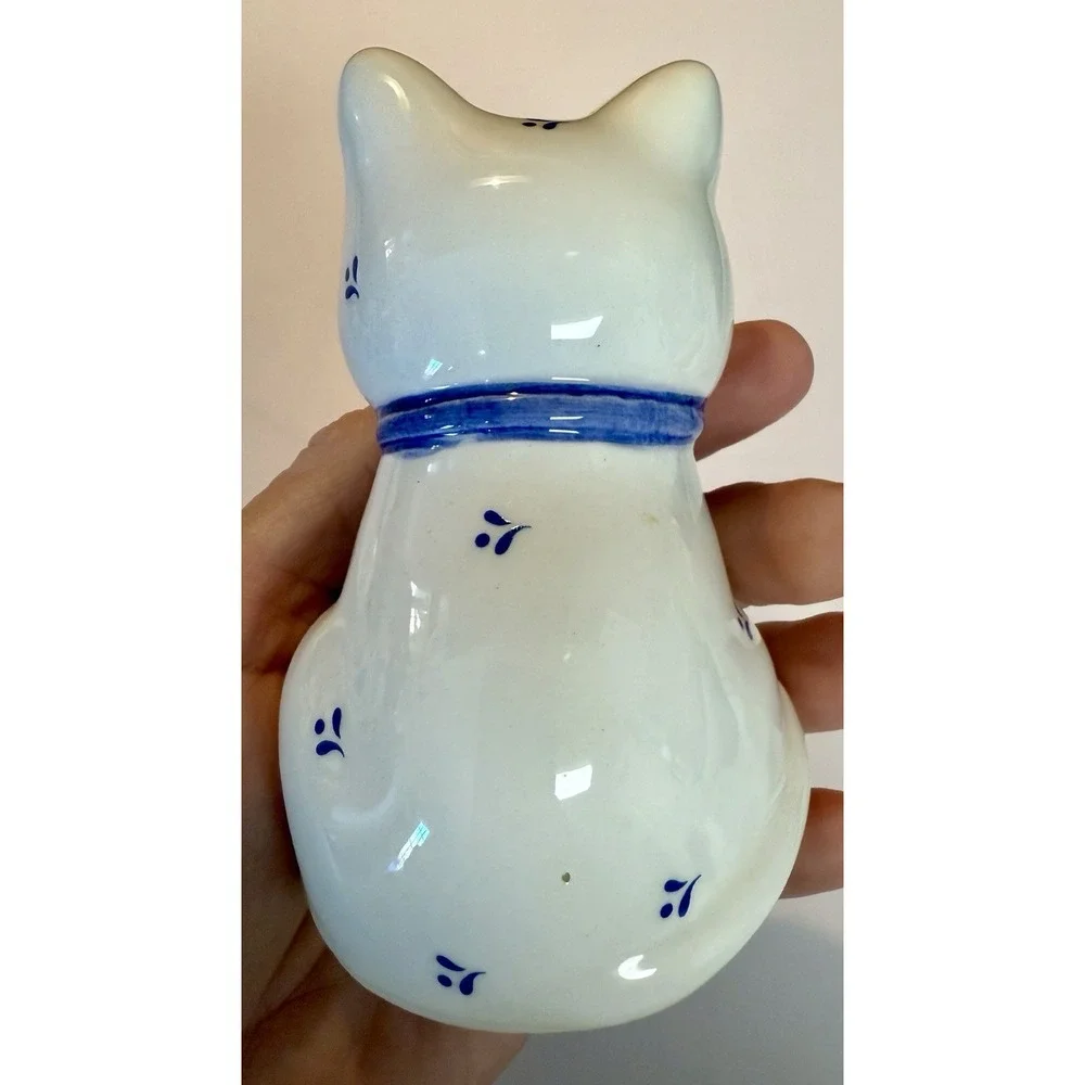 Enesco Blue And White Cat Kitten Salt And‎ Pepper Shakers Set Floral Design